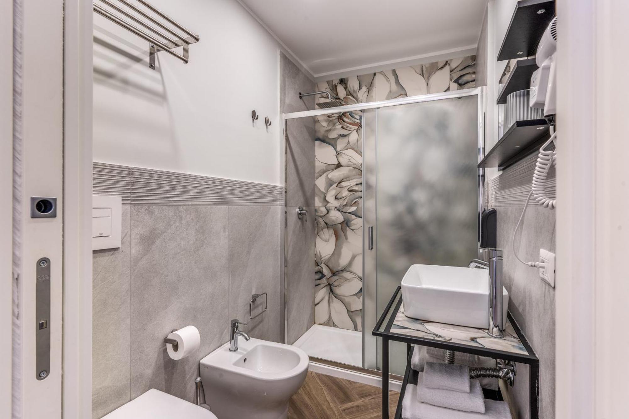 Gravina8 - Rooms In نابولي المظهر الخارجي الصورة